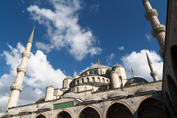 Fototapeta na wymiar The Blue Mosque and blue sky