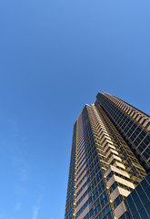 Fototapeta premium 高層ビルと空