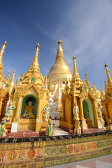 Fototapeta na wymiar shwedagon
