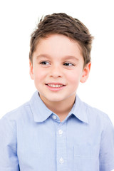 l&auml;chelnder kleiner junge