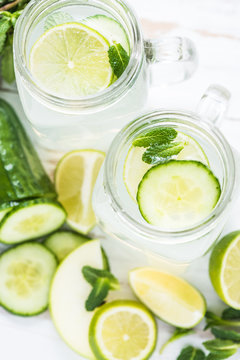 Cucumber and lime refreshing drink