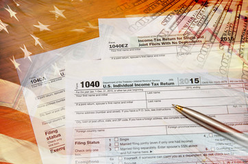 Naklejka premium tax form with american flag