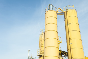 Concrete mixing silo, site construction facilities.