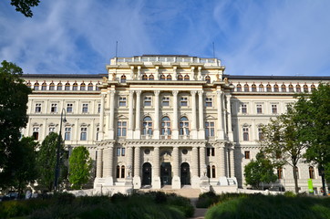 Fototapeta na wymiar Palace of Supreme Court of Justice (Gerichtshof) in Vienna, Austria