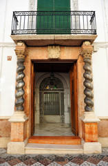 Portal de una casa señorial de Priego de Córdoba, provincia de Córdoba, Andalucía, España