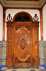 Puerta principal de una casa andaluza