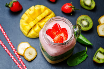 Mango Spinach strawberry kiwi banana smoothie
