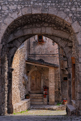 Fototapeta na wymiar Santo Stefano di sessanio paese inAbruzzo