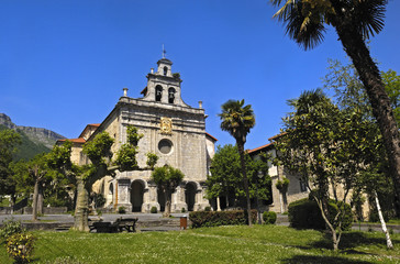Fototapeta na wymiar Sanctuary of Antigua, Orduña, Vizcaya, Basque Country, Spain