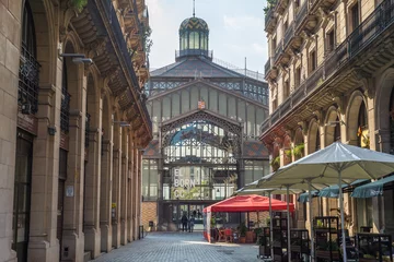Foto auf Acrylglas Blick auf den Mercat del Born im Stadtteil Barcelona La Ribera ist ein ehemaliger öffentlicher Markt und eines der berühmtesten Gebäude aus Eisen in Barcelona © ksl