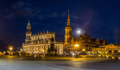 Night view of Dresden.