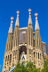 Fototapeta na wymiar Sagrada Familia in Barcelona