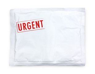 Enveloppe blanche matelassée "Urgent"