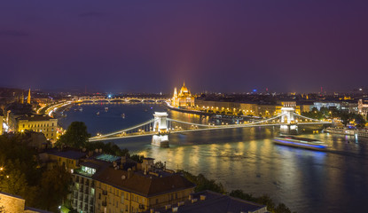 Fototapeta na wymiar Budapest at night [panoramic view