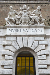 Fototapeta na wymiar Entrance to Vatican Museum in Rome.
