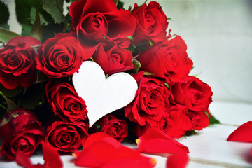 Grußkarte - rote Rosen mit Herz