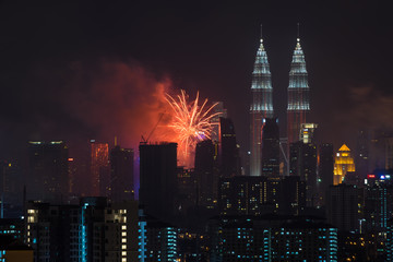 Fototapeta na wymiar KUALA LUMPUR, MALAYSIA - 1ST JANUARY 2016; New year's eve 2016 celebration over downtown Kuala Lumpur, Malaysia.