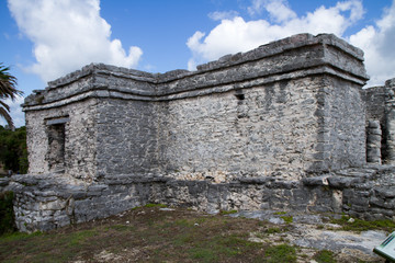 Fototapeta na wymiar tulum ruins in south of mexico