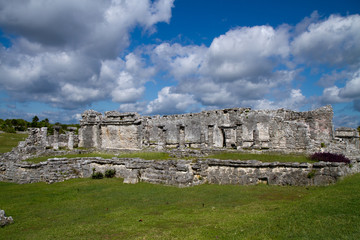 Fototapeta na wymiar tulum ruins in south of mexico