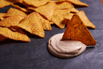 nachos chips and dip sauce