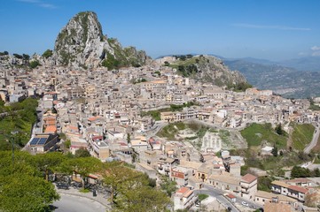 Fototapeta premium City Caltabellotta in the mountains Sicily, Italy