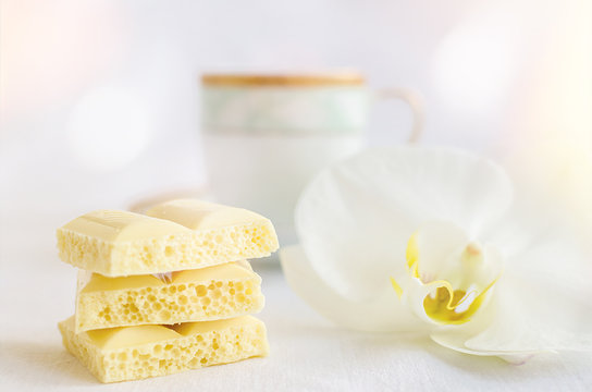 Tasty white porous chocolate