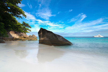 Honeymoon Bay , Similan Islands , Phang Nga ,Thailand
