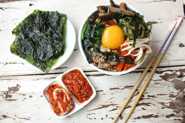 Bibimbap with seaweed korean food
