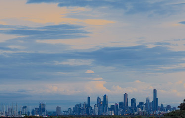 Fototapeta na wymiar Melbourne skyline at sunrise