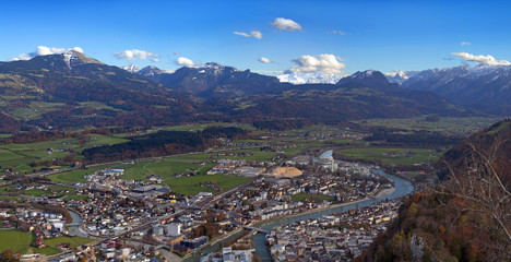 Naklejka premium Hallein im Tennengau