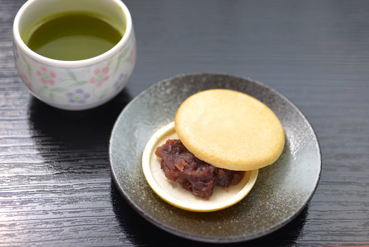 もなか　/サクサクもちもちの美味しい和菓子