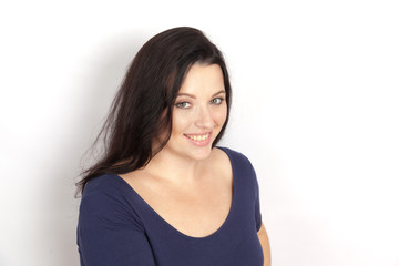 Obraz premium Brunette young woman smiling
