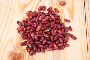 kidney beans on the wooden table