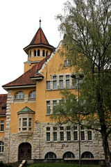 Fototapeta na wymiar Traditional house in Switzerland / Swiss school in Brugg (Western Europe)