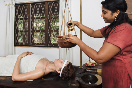 Ayurvedic Shirodhara Treatment In India