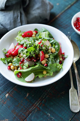 spring salad with radish and chickpeas
