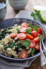 Warm bulgur salad with kale
