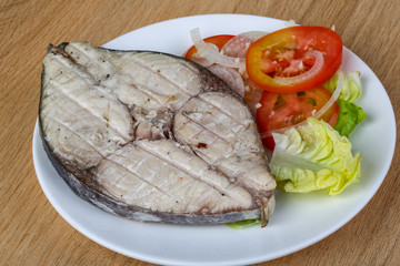 Grilled tuna steak