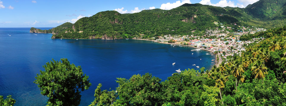 Soufriere, Saint Lucia © LivetImages