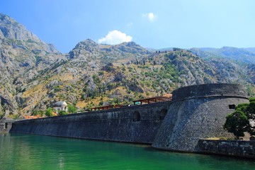 Fototapeta na wymiar Stoned walls in Kotor, Montenegro