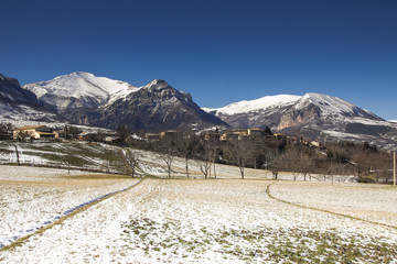 Parco nazionale dei Monti Sibillini con la neve