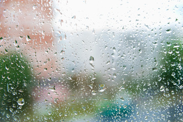 Fototapeta na wymiar Raindrops on the window