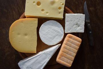 verschiedene Sorten Käse