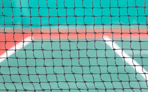 Net for playing tennis on outdoor court