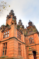 Obraz premium The Kelvingrove art gallery and museum, Glasgow, Scotland..