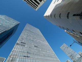 Fototapeta na wymiar オフィス街の高層ビル