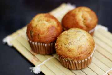 Banana muffin cake