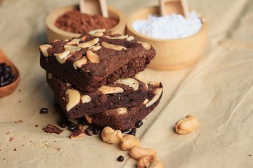 Chocolate brownie with cashew nuts