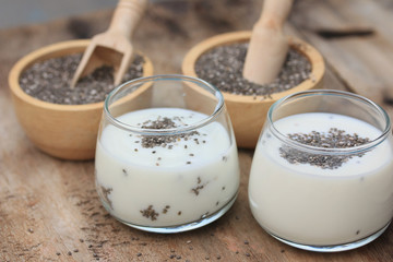 chia seed and yogurt smoothies