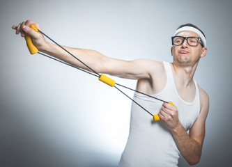 Nerd man doing gym